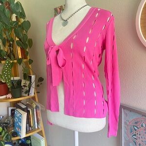 pink tie-front cardigan 🎀